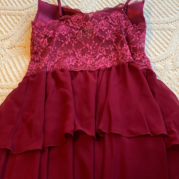 NWT Short Red Dress with Lace 😍 - Picture 5 of 5